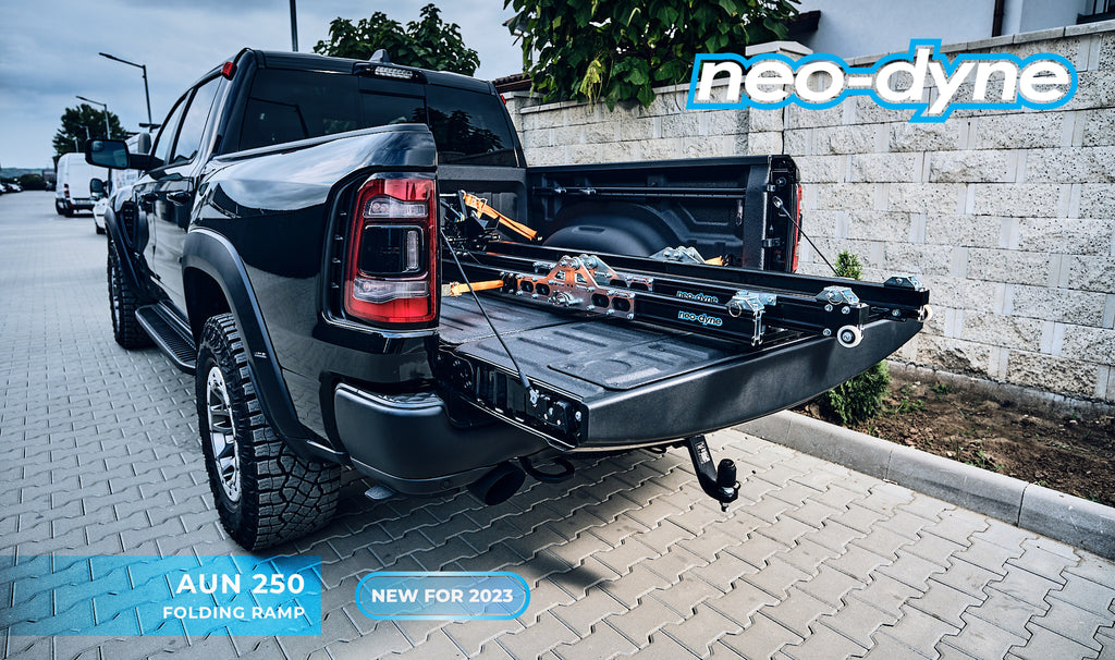 AUN 250 Folding Ramp