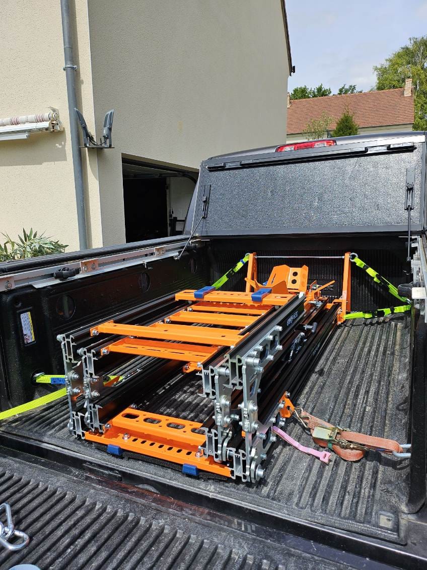 AUN 250 Folding Ramp