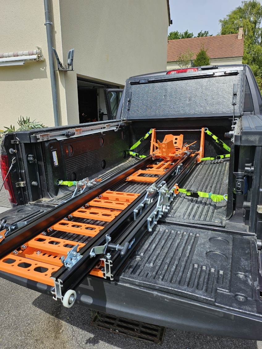 AUN 250 Folding Ramp