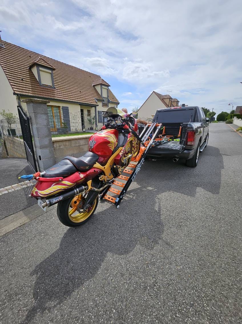 AUN 250 Folding Ramp